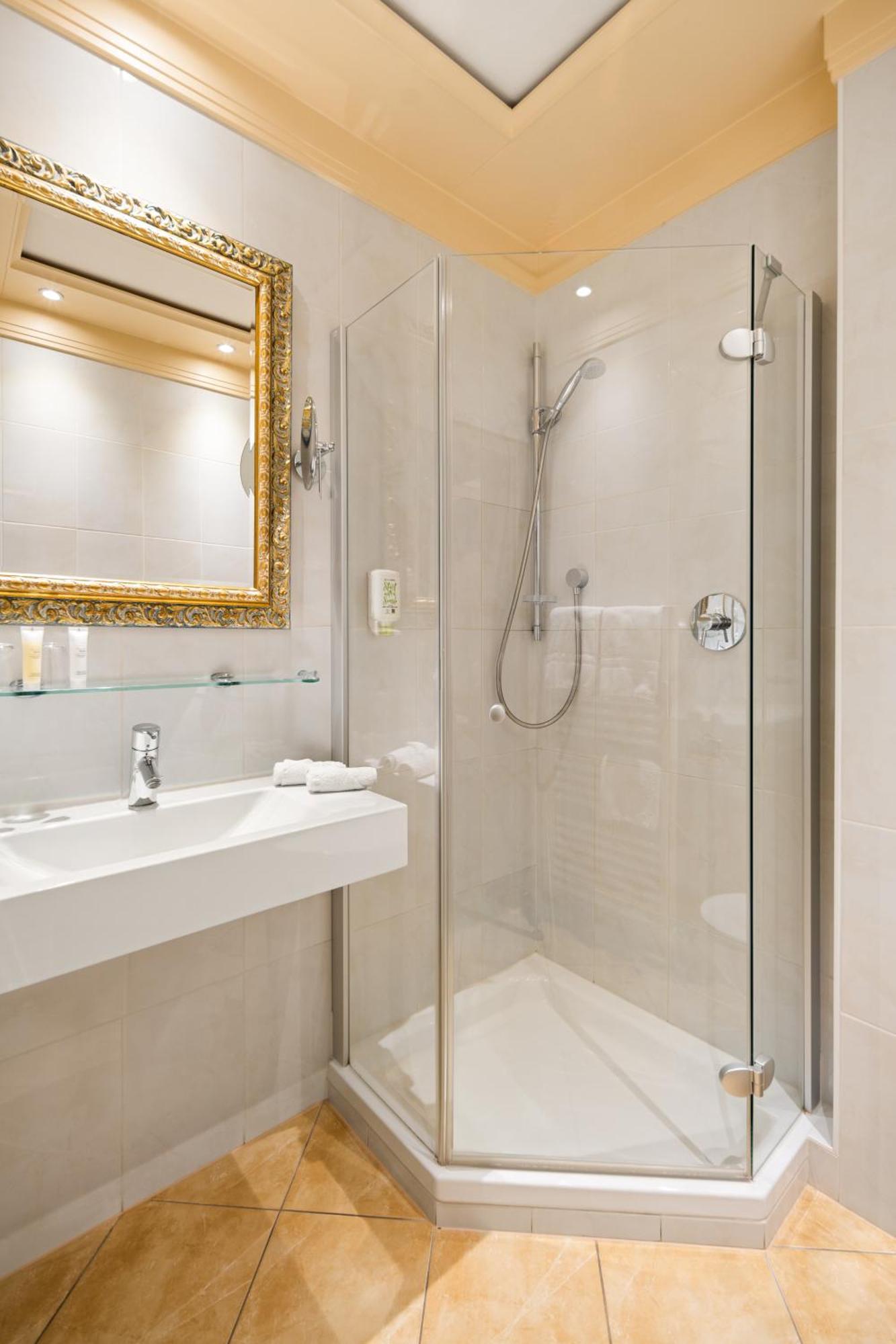 Hotel Dreifluessehof Gaestehaus Passau Dış mekan fotoğraf
